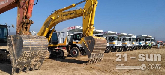 宇通重工YTK89礦用車正式進(jìn)駐泰國最大露天煤礦