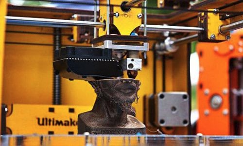 2018年全球3D打印支出或?qū)⒔咏?20億美元