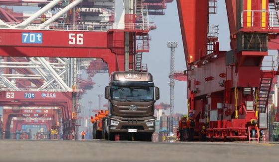 物流黑科技 2020年無人配送車或?qū)⒘慨a(chǎn)(附圖)